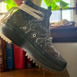 Converse Black and Gray Insulated Ankle Boots with Platform Sole